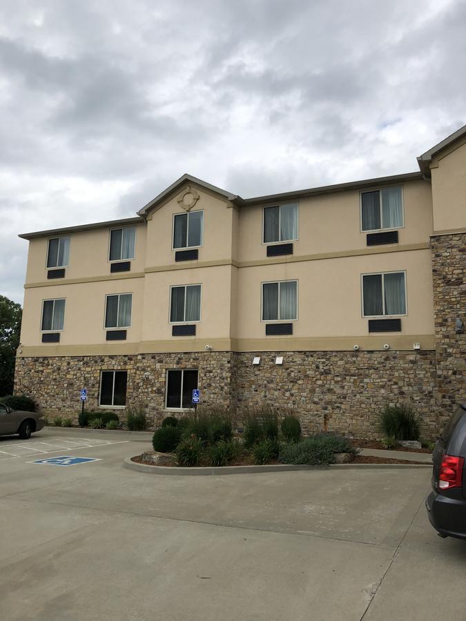 Countryview & Hotel Robinson