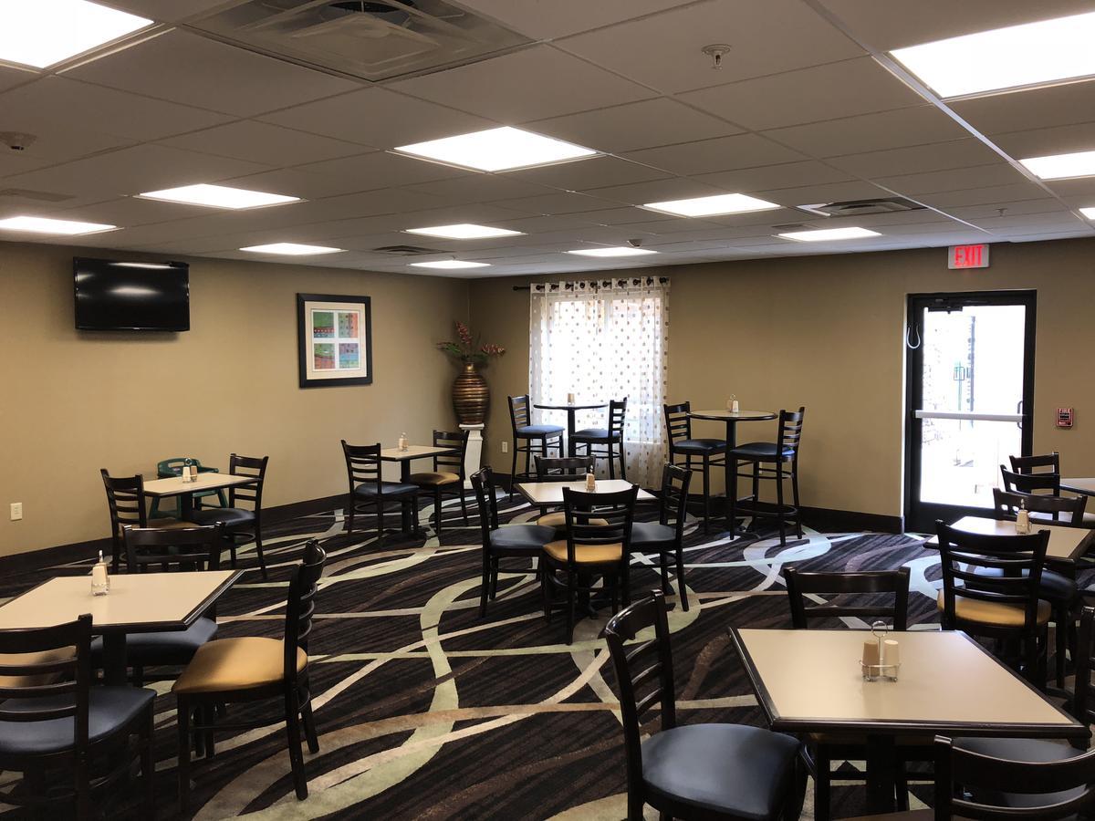 Countryview & Hotel Robinson