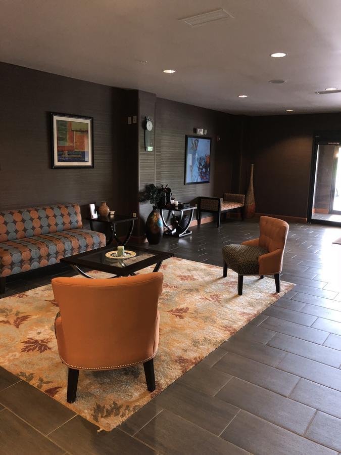 Countryview & Hotel 2*